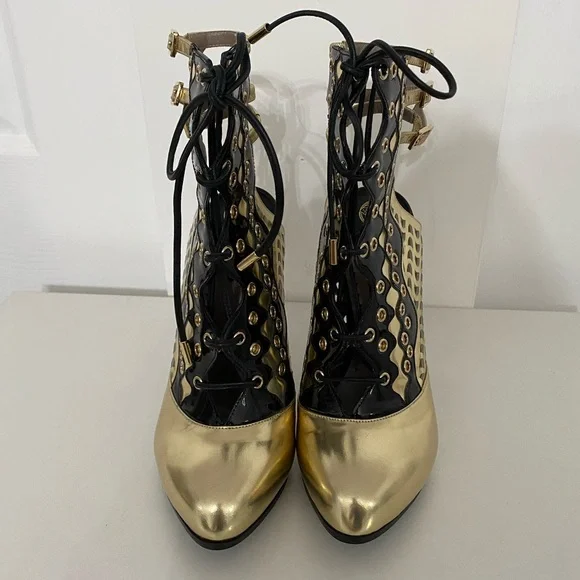 VERSACE | Gold Black Lace Up Gladiator Patent Leather Shoes Perforated Heels 36 - Picture 4 of 16